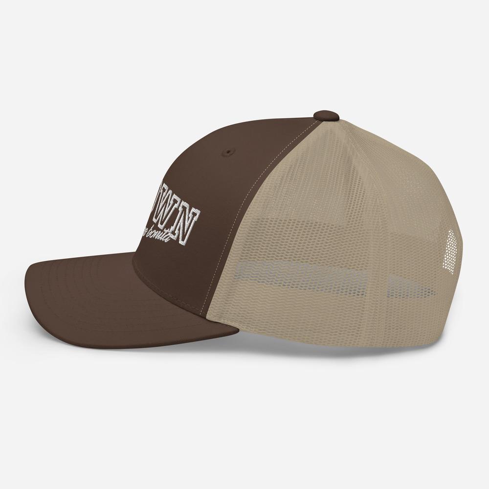 BROWN es bonita - Embroidered Trucker Hat