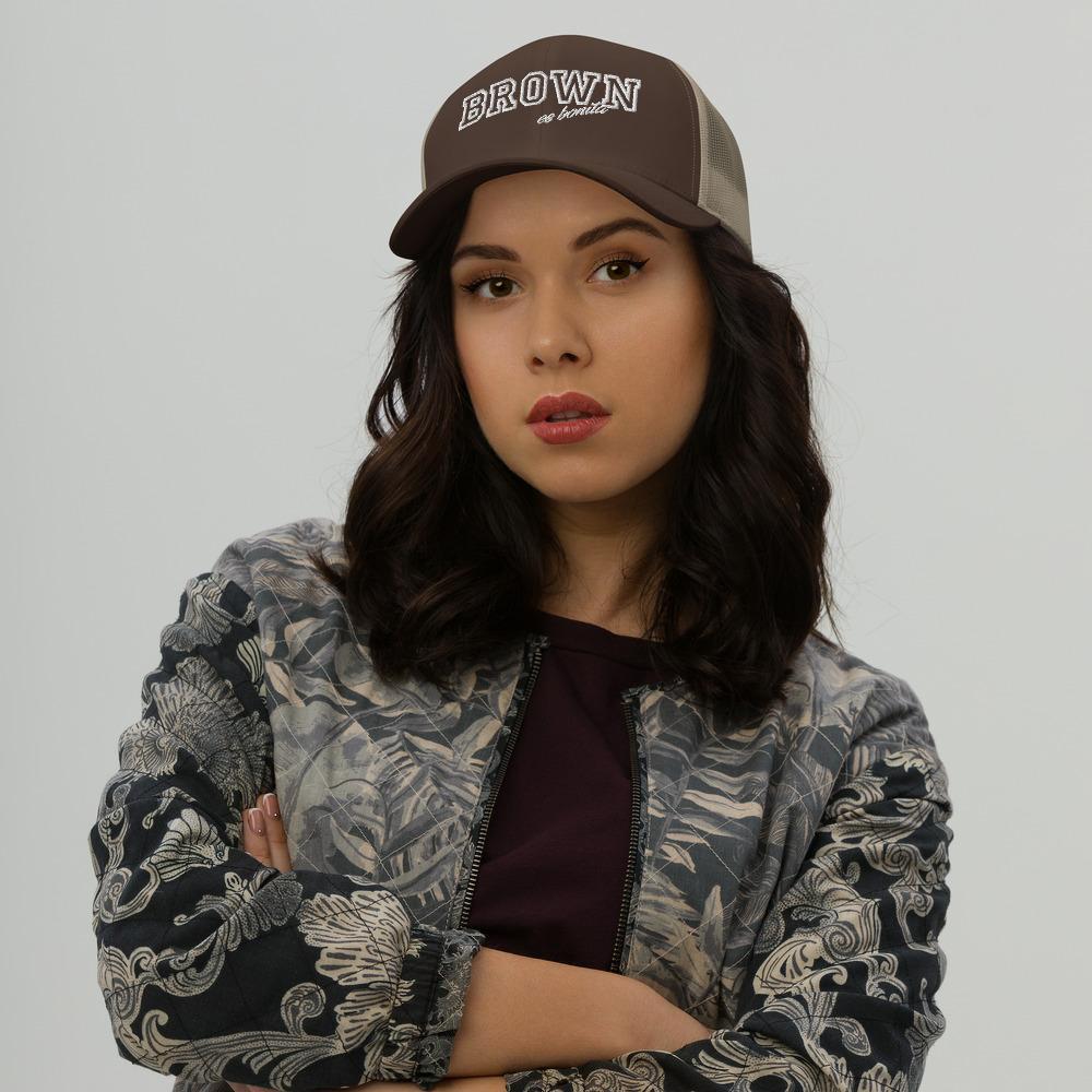 BROWN es bonita - Embroidered Trucker Hat