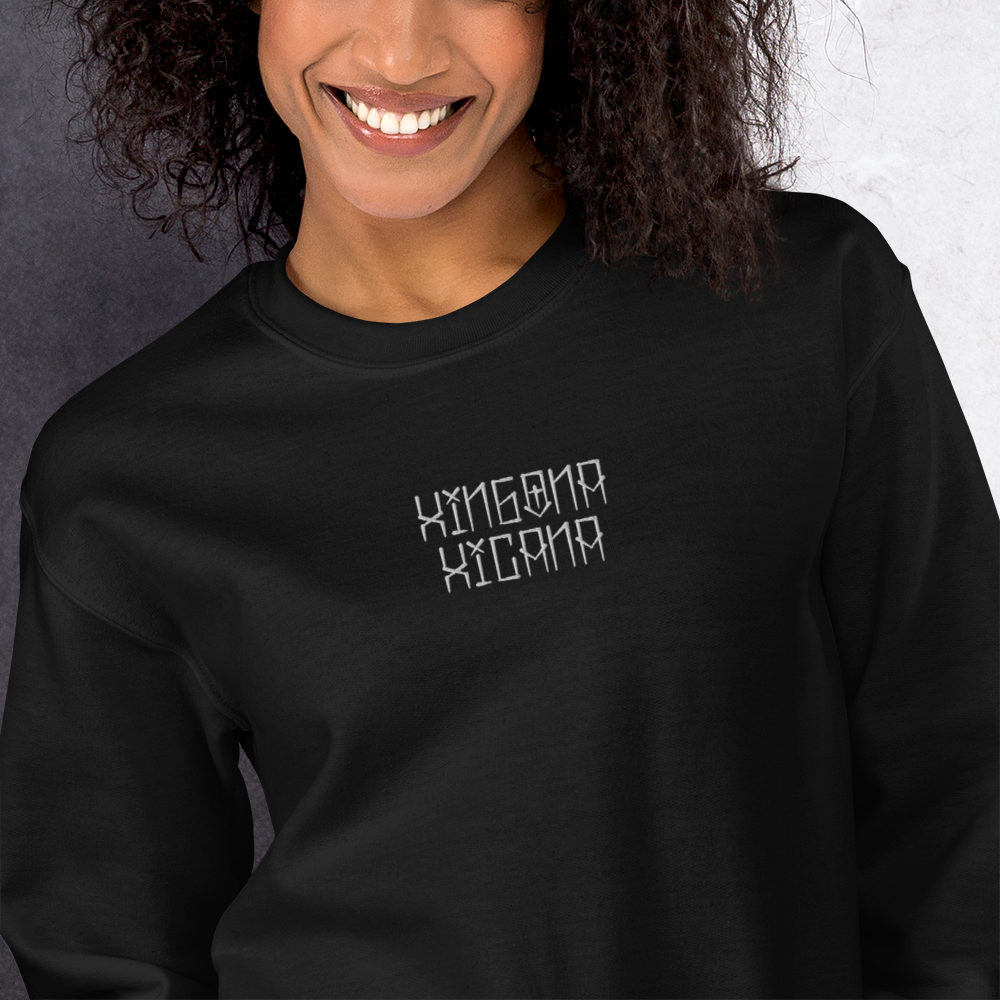 Xingona Xicana - Embroidered Sweatshirt